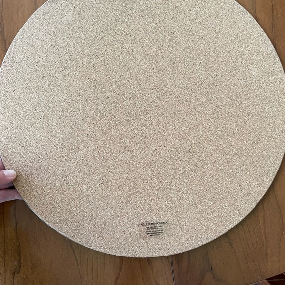 Williams Sonoma Schumacher Ikat Placemats (set of 6) - Picture 5 of 7